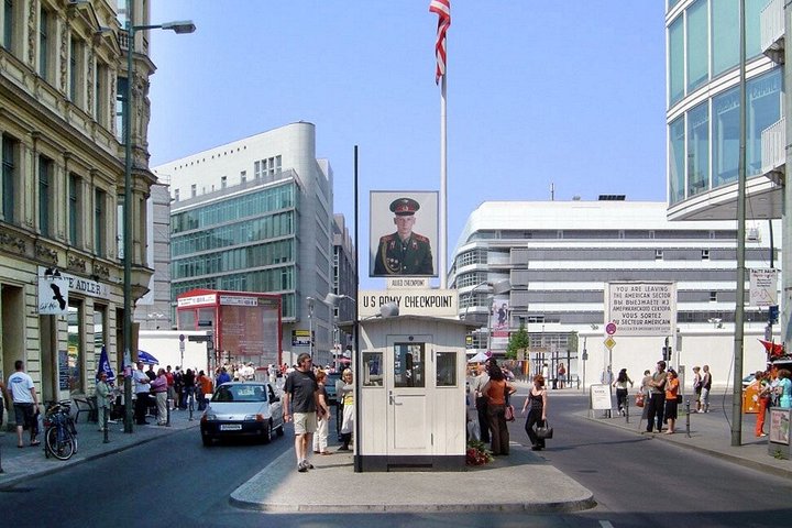 Warnemünde Shore Excursion: Private Tour of Berlin's World War II and Cold War Sites