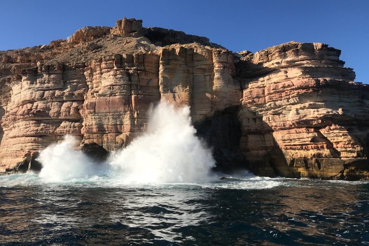 Kalbarri Sunset Cruise Along Island Rock & Coastal Cliffs