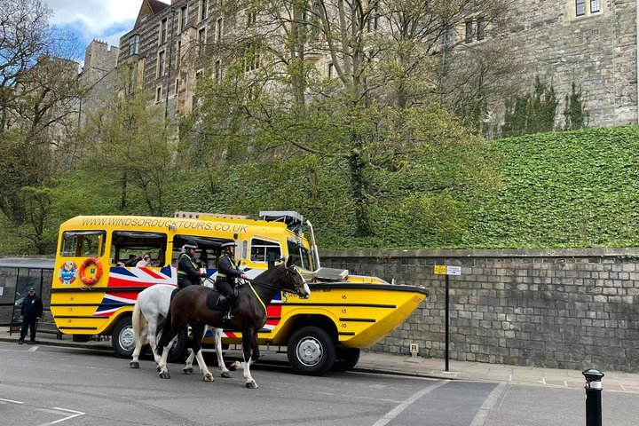 Private Royal Borough Scenic Tour with Windsor Castle Views