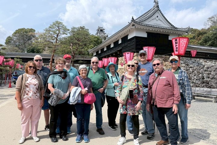 Best of Kochi Half-Day Tour: Castle & Hirome Market