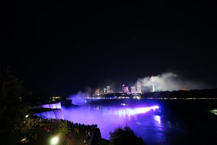 2-Day Niagara Falls Tour from D.C. w/ Overnight in the Falls Area