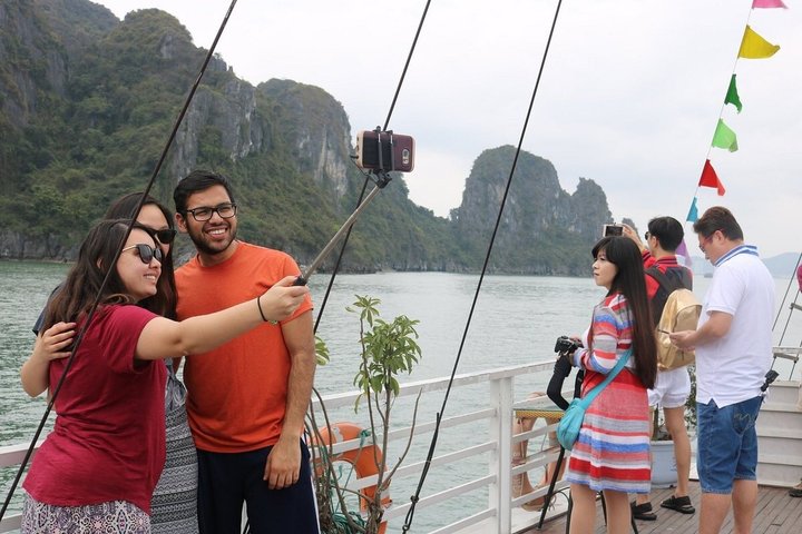 Explore 04 Hours Halong Bay Day Cruise Shore Excursion