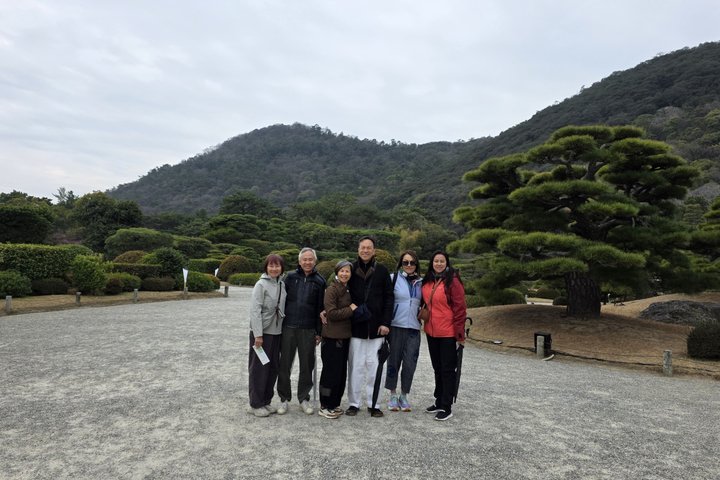 Essence of Takamatsu: Udon, Gardens, and Local Charm