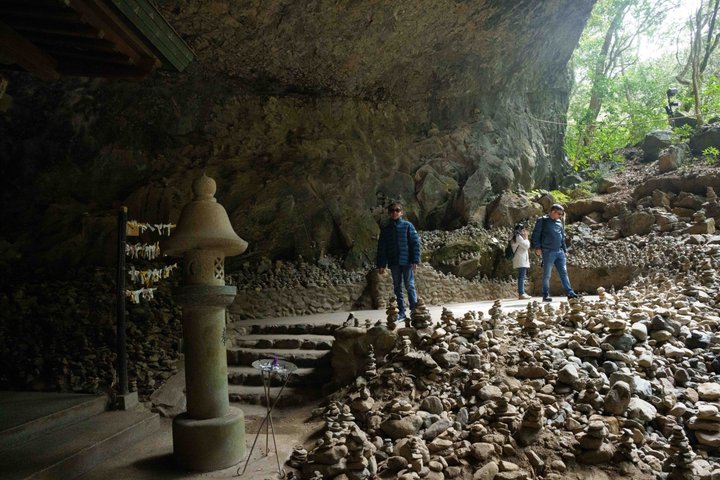Takachiho Private Tour | Gorge, Cave, Train & Sea of Clouds