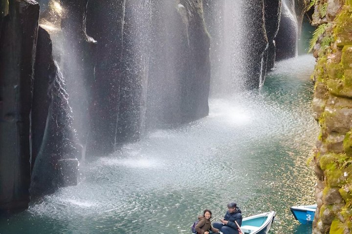 Takachiho Private Tour | Gorge, Cave, Train & Sea of Clouds