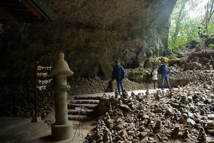 Takachiho Private Tour | Gorge, Cave, Train & Sea of Clouds