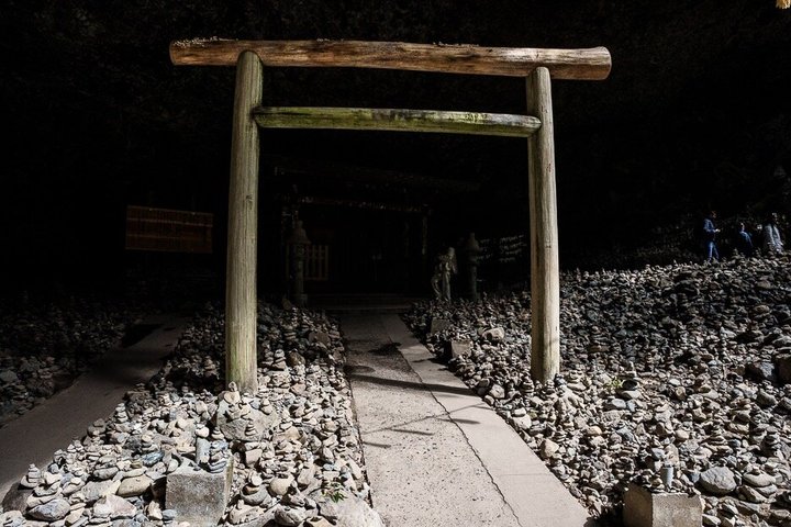 Takachiho Private Tour | Gorge, Cave, Train & Sea of Clouds