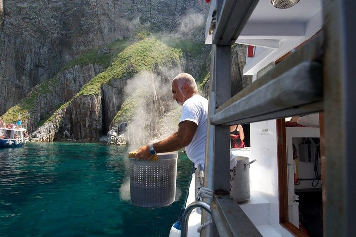 From Anzio: Ponza Boat Tour Swimming & Lunch + Ferry Tickets