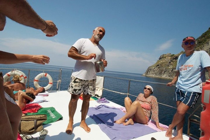 From Anzio: Ponza Boat Tour Swimming & Lunch + Ferry Tickets