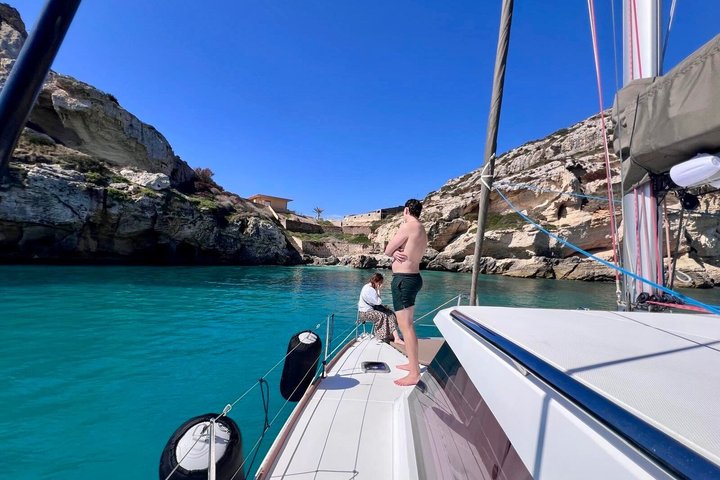 Catamaran tour stops bathing and snorkeling toast with prosecco