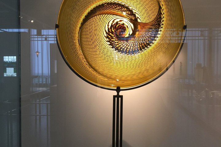 Niagara Falls to DC Transfer with Corning Museum of Glass Tour