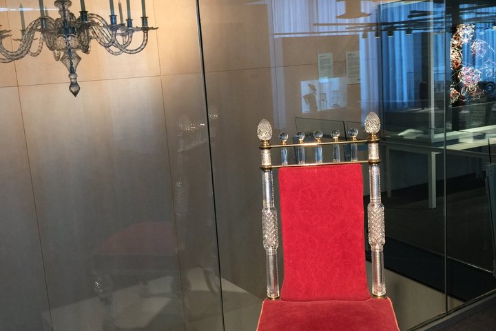 Niagara Falls to DC Transfer with Corning Museum of Glass Tour