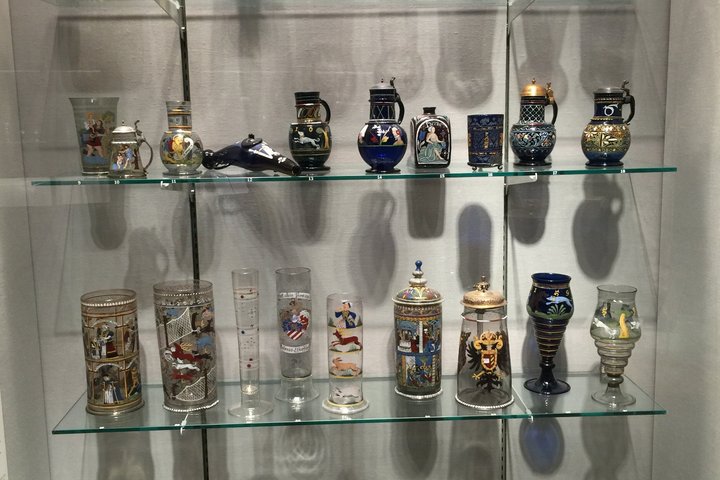 Niagara Falls to DC Transfer with Corning Museum of Glass Tour