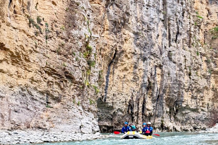 Osumi Canyon Adventure - Rafting & Tubing