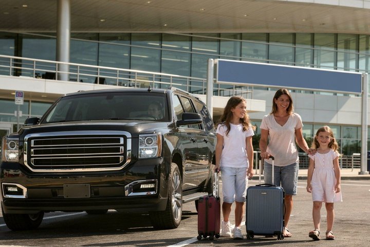 Private New York City Airport-to-Airport Transfer (JFK/LGA/EWR)