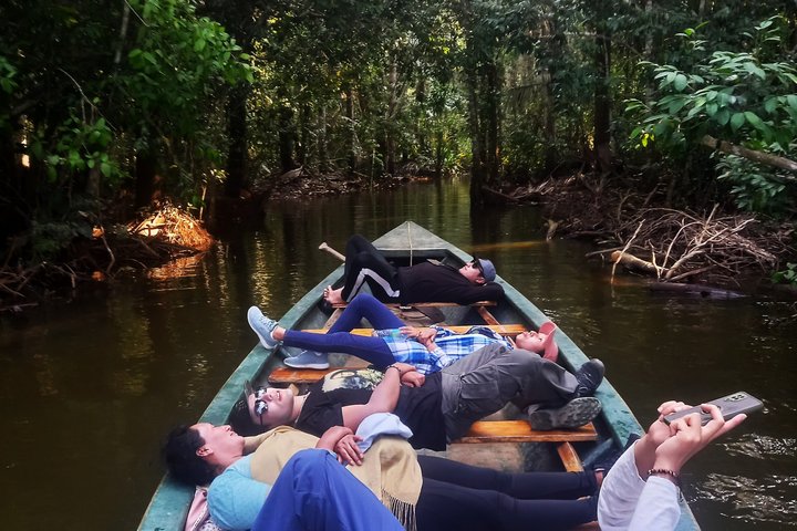 Sandoval Lake Full Day Tour in Tambopata