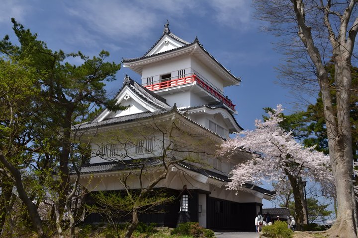 Akita Private Custom Tour with Local Guide