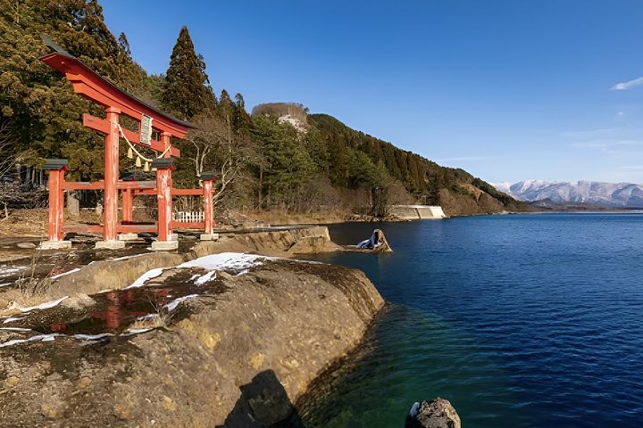 Akita Private Custom Tour with Local Guide