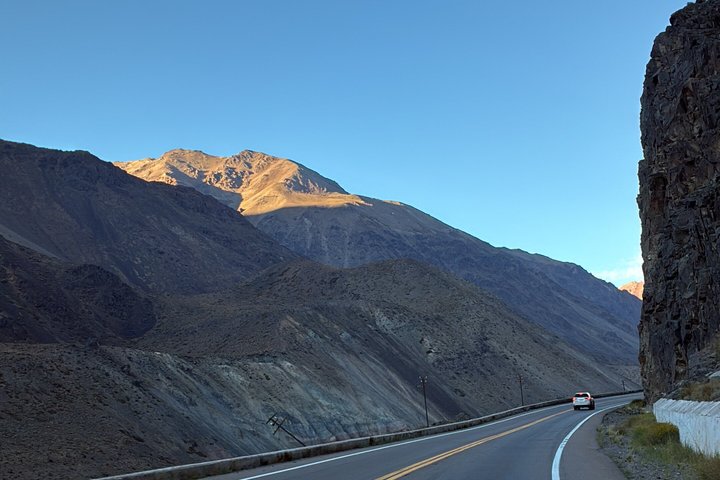Private Transfers Airport Hotel in Mendoza