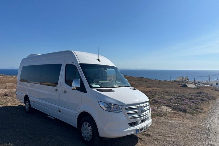 Santorini Half-Day Private Tour: Oia, Imerovigli, and Red Beach