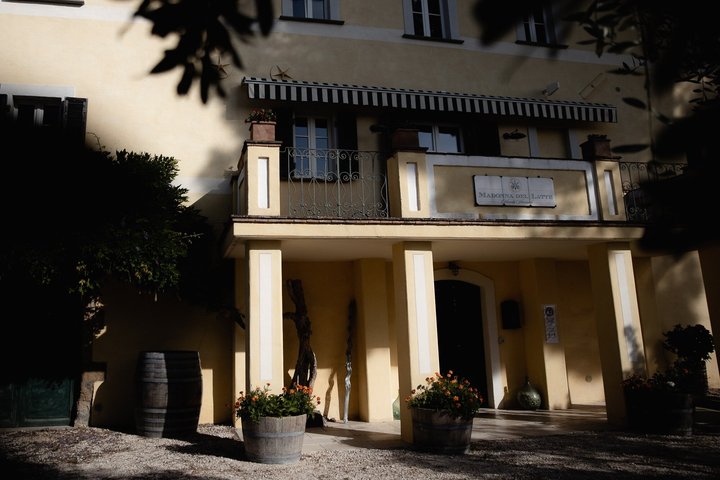Winery Tour & Wine Tasting with Cheese & Charcuterie