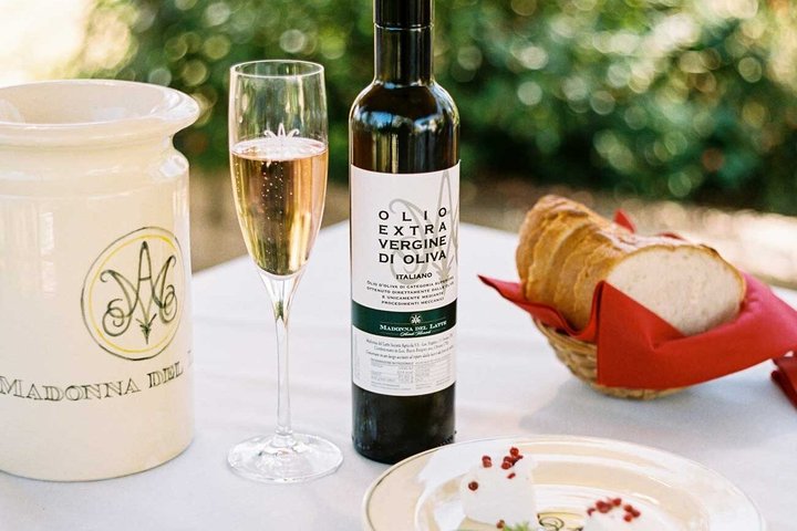 Winery Tour & Wine Tasting with Cheese & Charcuterie