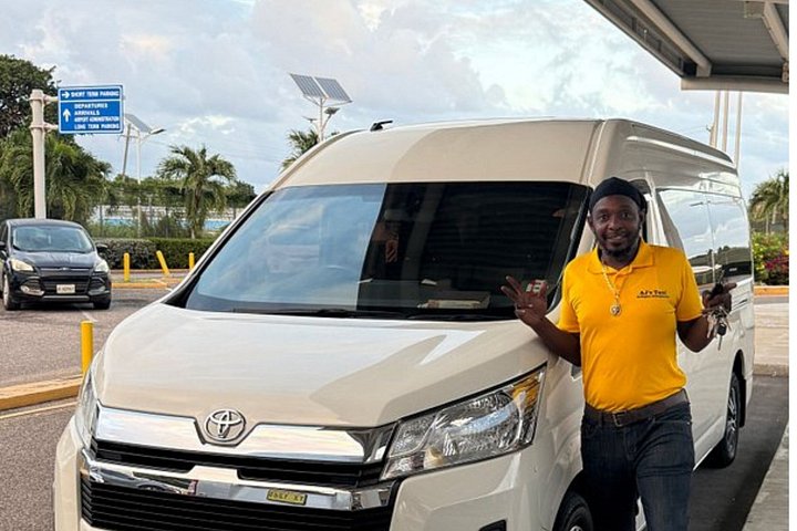 Antigua Heritage and Horizon Tour
