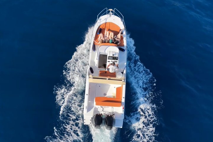 Experience the Magic of the Coast from the sea: Maiori & Amalfi in Positano