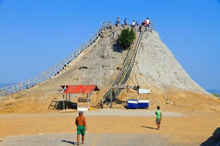 Private Mud Volcano Tour Cartagena with Transport