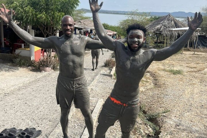 Private Mud Volcano Tour Cartagena with Transport