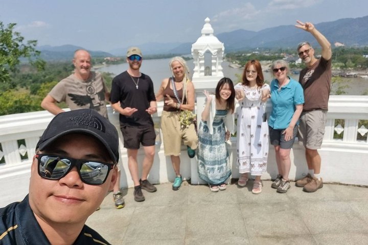 ChiangRai Guided 7 Major Sites+Buffet Lunch #All ticket included