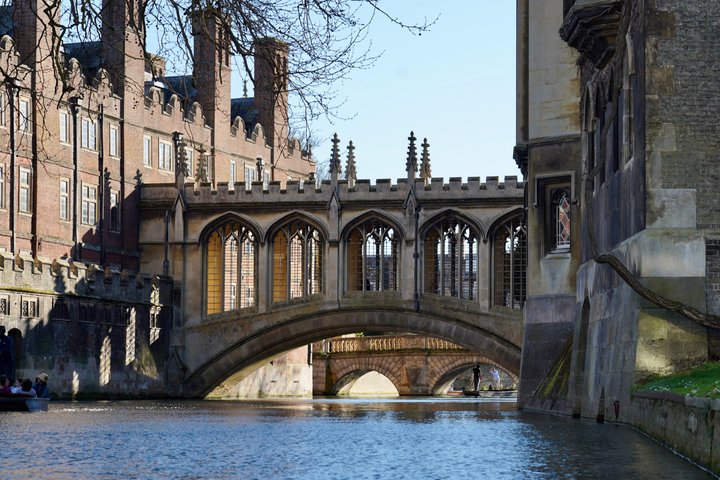 Cambridge Private Punting Tour