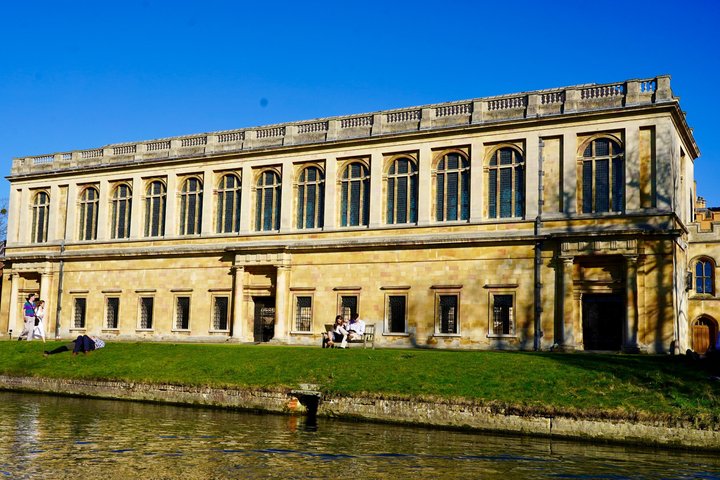 Cambridge Private Punting Tour