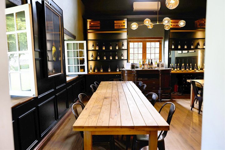 Full‑Day Stellenbosch and Franschhoek Wine Tour from Cape Town