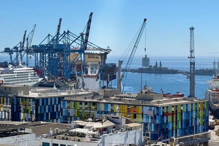 Premium Valparaiso and Vina del Mar Tour from Santiago