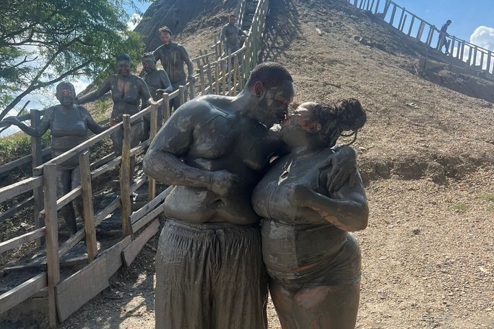 Private Mud Volcano Tour Cartagena with Transport