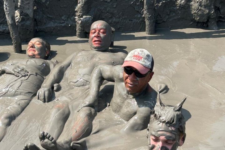 Private Mud Volcano Tour Cartagena with Transport