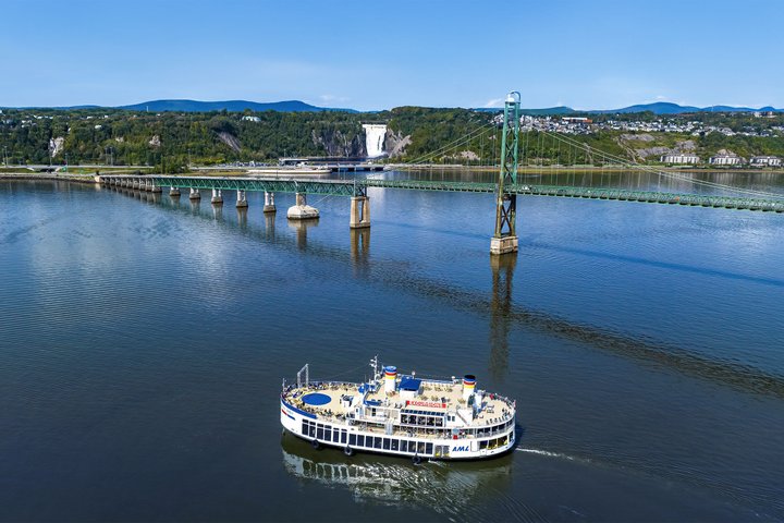 Quebec City Guided Sightseeing Cruise