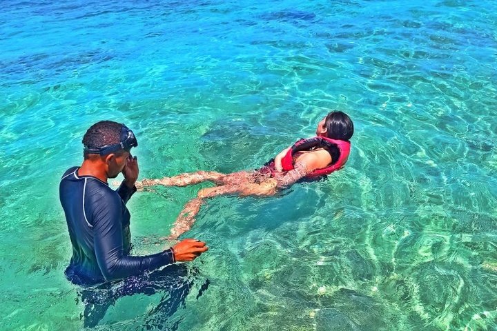 4 Islands Tour Cartagena with Snorkel, Cholon & Lunch