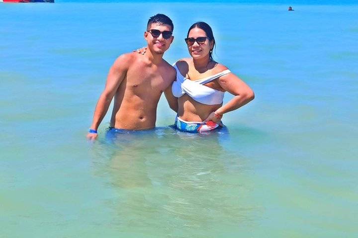 4 Islands Tour Cartagena with Snorkel, Cholon & Lunch