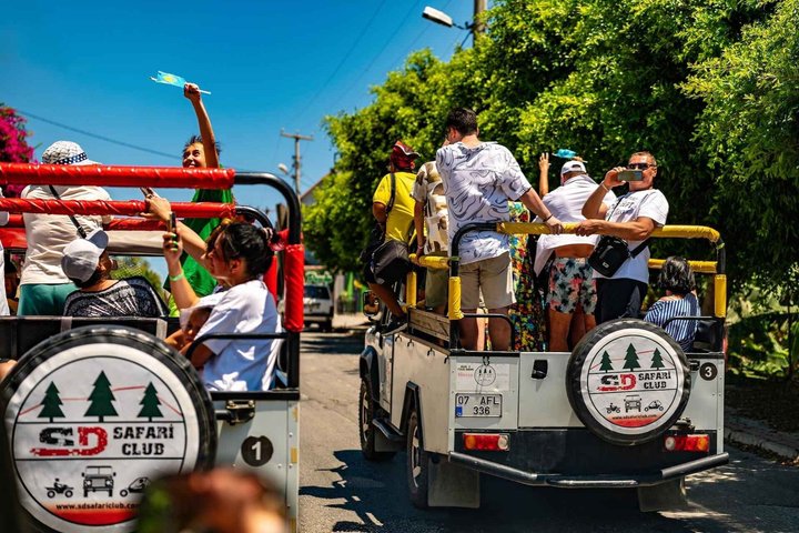 Marmaris Jeep Safari Tour With Waterfall and Water Fights