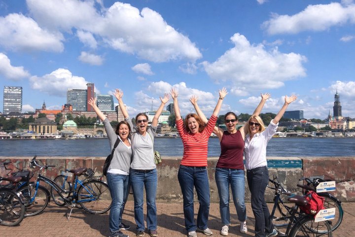 Highlights of Hamburg – Bike Tour with Insider Stories