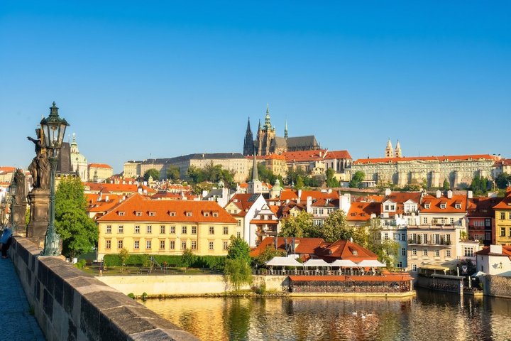 Prague Castle Tour Including Admission Ticket - 2.5 Hour