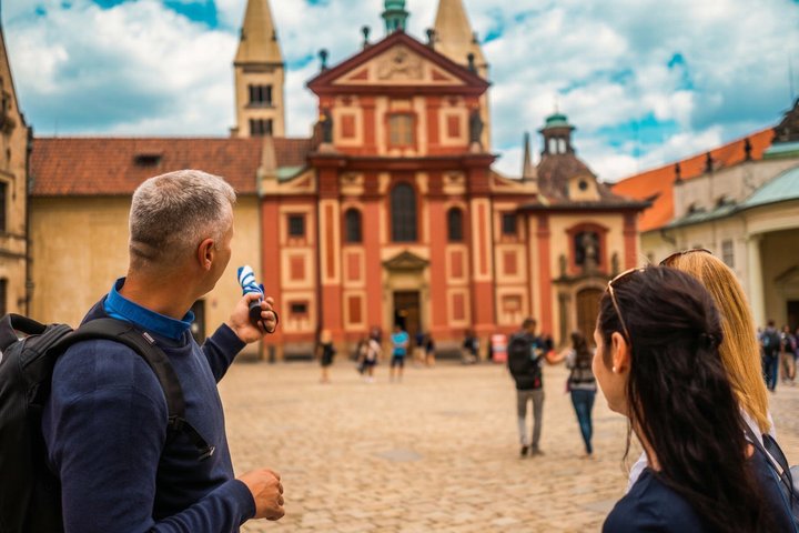 Prague Castle Tour Including Admission Ticket - 2.5 Hour
