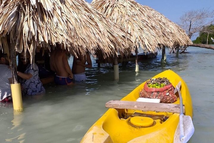 4 Islands Tour Cartagena with Snorkel, Cholon & Lunch
