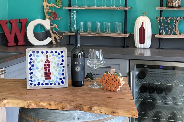 Wine Tasting and Craft Experience in Laguna Beach