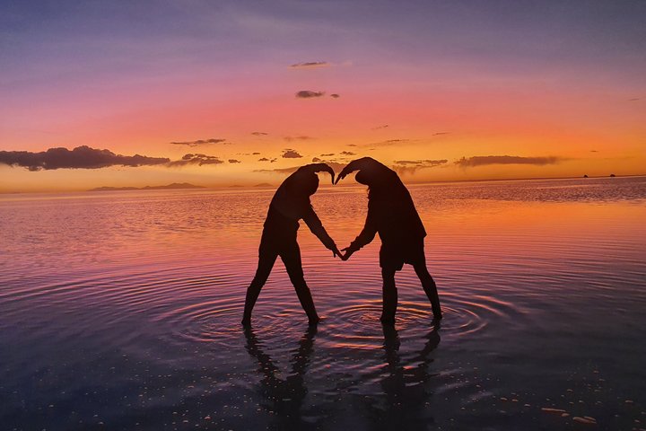 5-Day Uyuni Salt Flats & Colored Lagoons from La Paz