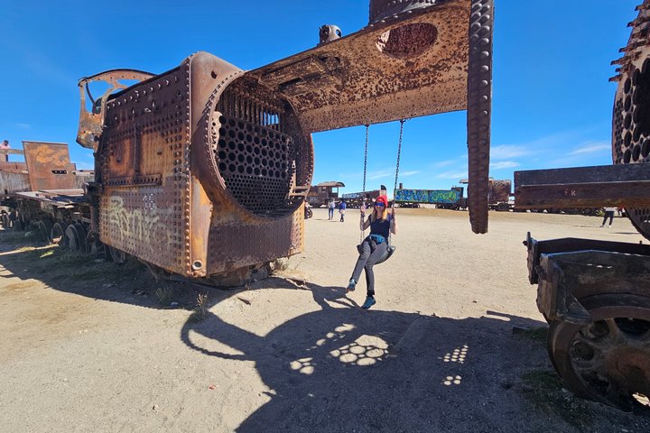 5-Day Uyuni Salt Flats & Colored Lagoons from La Paz