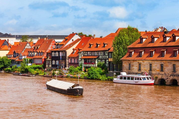 Hello Bamberg: Private 2-Hour Intro City Walk with Local Guide