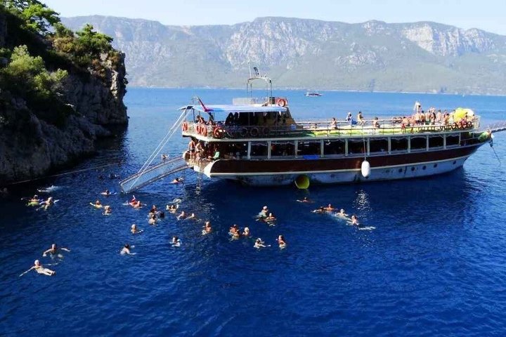 Marmaris All-Inclusive Boat Trip: Lunch & Unlimited Drinks
